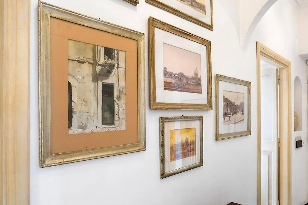 The Family Home In Monti Roma 0*,  Italia
